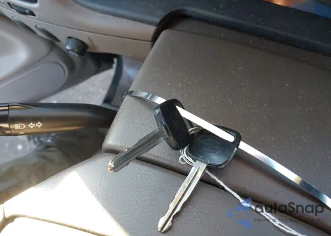 2003 Toyota Tundra z USA, uszkodzony, nr VIN 5TBJN32113S368629